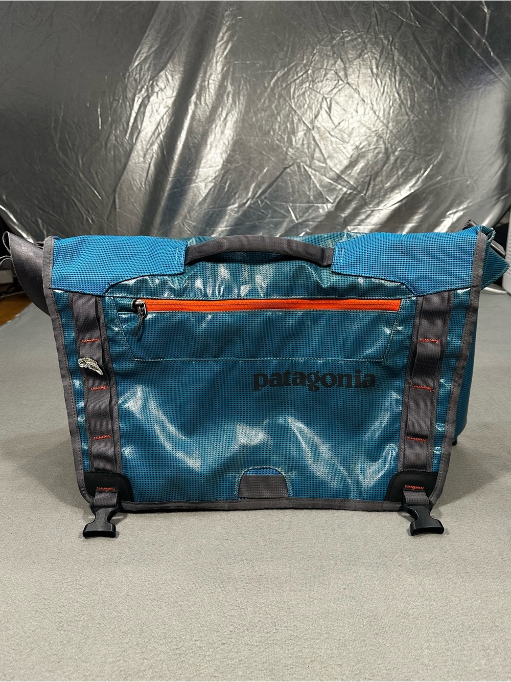 Patagonia Black Hole Messenger Bag Blue Green 21” Laptop Courier Shoulder